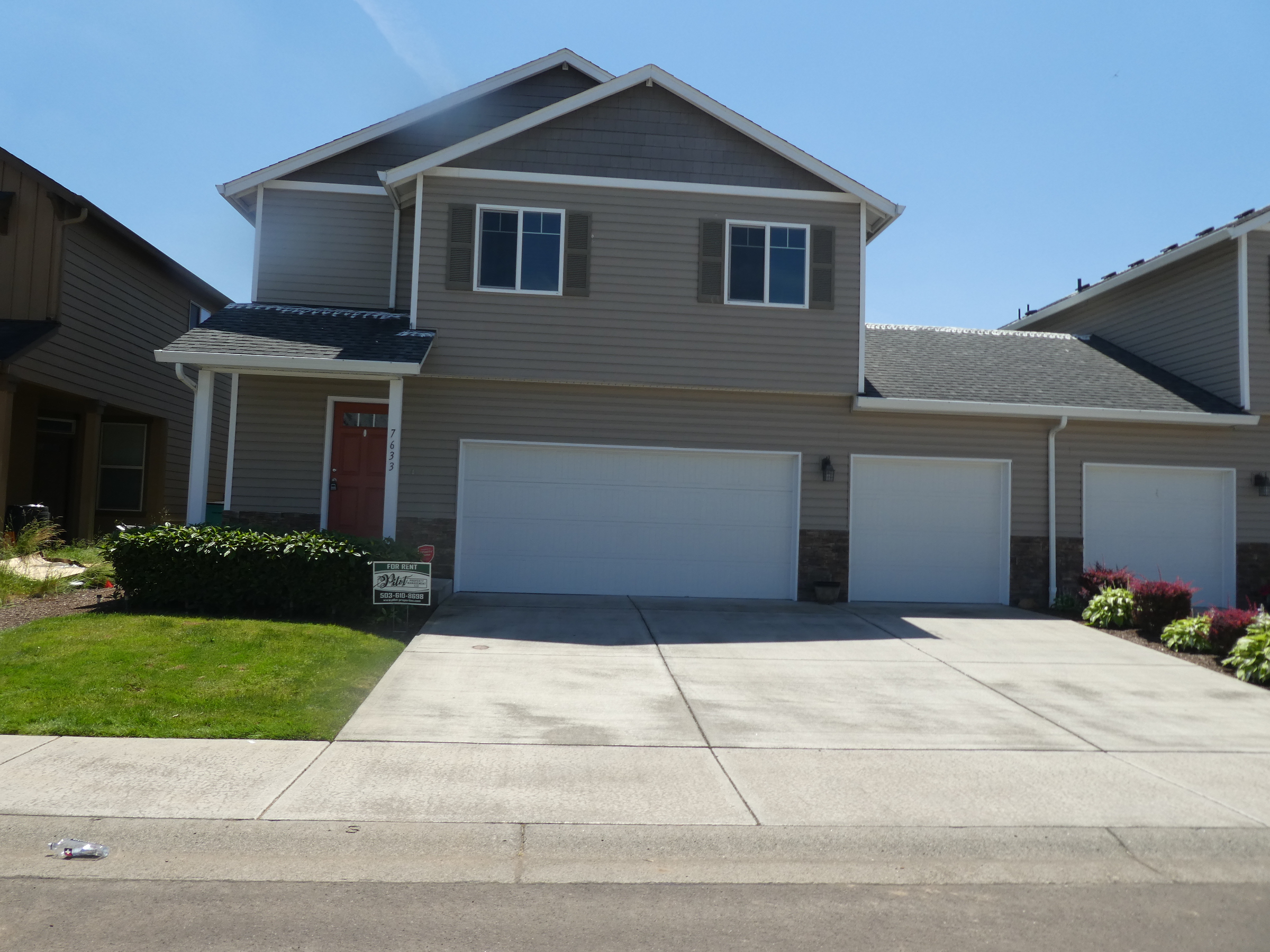 7633 NE 62nd Street - 1